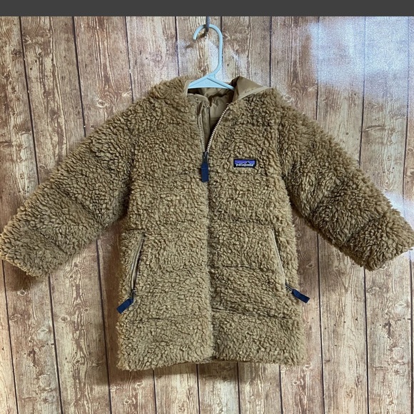Patagonia Other - PATAGONIA  RECYCLED HI-LOFT PARKA  Brown Sherpa Jacket 4T great condition
